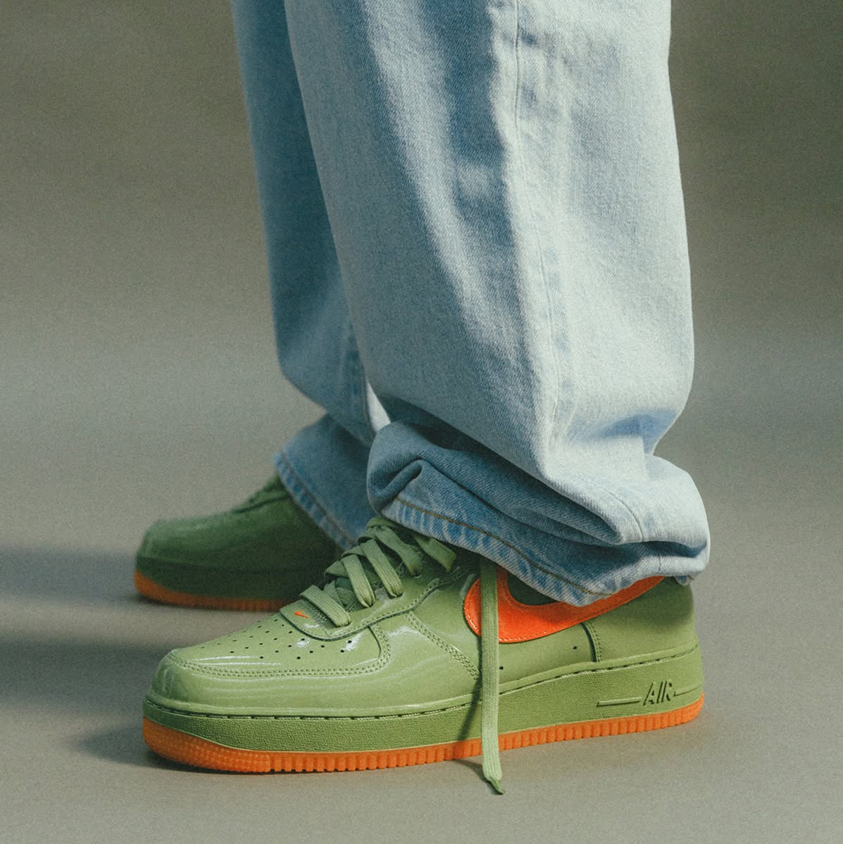Nike Air Force 1 '07 PRM - "Oil Green"