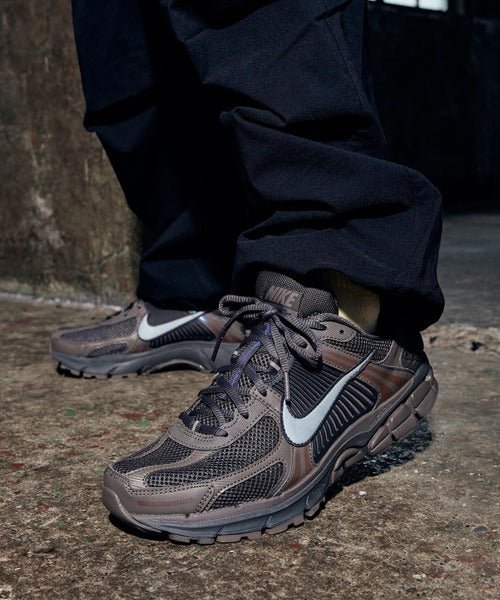 Nike Zoom Vomero 5 - "Cave Stone"