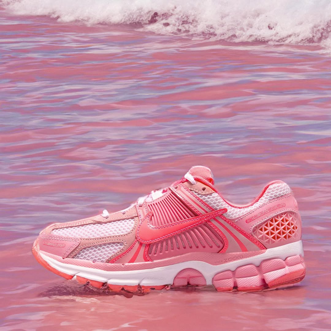 Nike Zoom Vomero 5 - "Triple Pink"