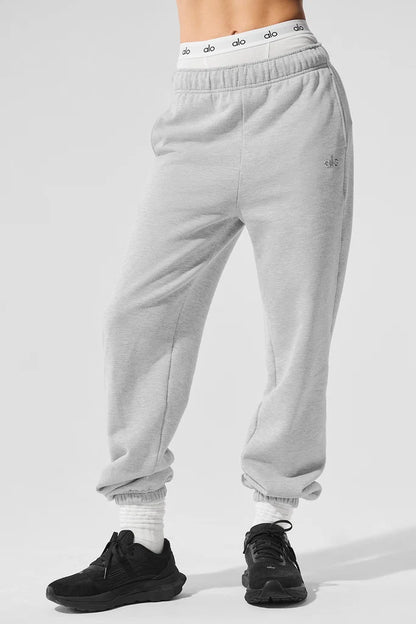 Alo Yoga Accolade Sweatpants - "Grey"