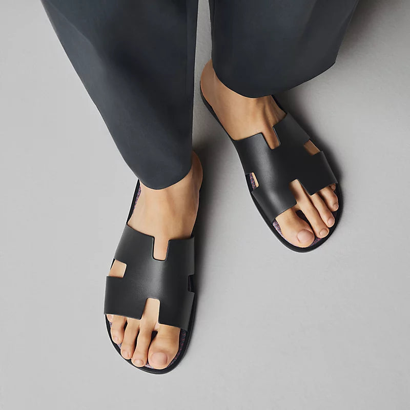 Hermes Izmir Sandal - "Black"